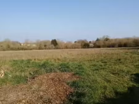 vente terrain à mougon (79370) : à vendre / mougon