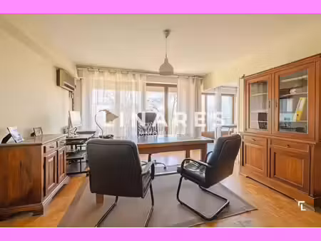vente locaux professionnels 4 pièces 83 m² à marseille 8ème (13008)  253 000 €