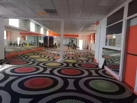 vente locaux professionnels 0 pièces 900 m² à nevers (58000)  150 000 €