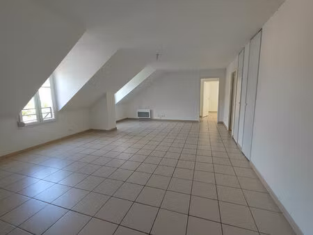 pomponne - appartement 3 pièces 78.85 m2 (104.87m2 utiles) - 2 parkings