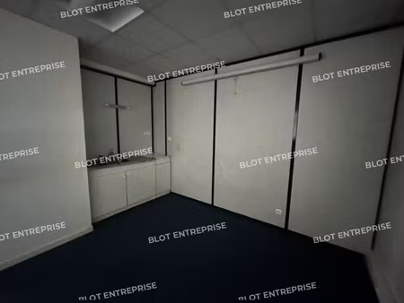 location bureaux 233 m²