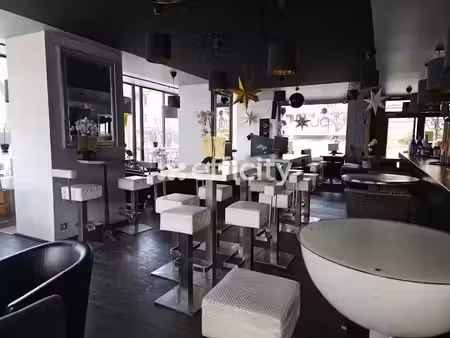 vente locaux professionnels 180 m² à saint-gervais-les-bains (74170)  630 000 €