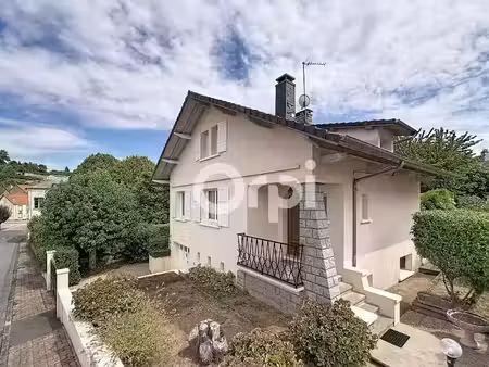 vente maison 5 pièces 128.56 m² à montaigut en combraille (63700)  80 000 €