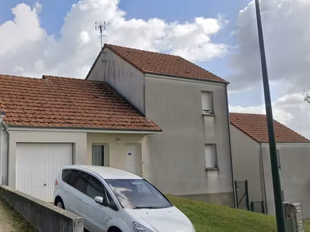 location maison 4 pièces 82 m² à saint-gaultier (36800)