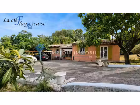 a vendre (var - 83) - villa à vendre avec 3 chambres proche du village