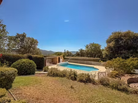 maison - collobrières - 142m²