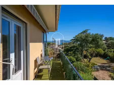 villa de 3 appartements à pieds des plages à vendre à saint-aygulf