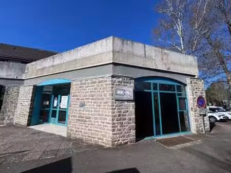 vente bureaux et commerces à quimper braden - kergoat - kervir (29000) : à vendre / 430m² 
