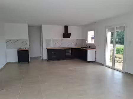 location maison 6 pièces 104 m² à beignon (56380)