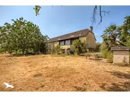 vente maison 5 pièces 203 m² à la feuillade (24120)  283 392 €