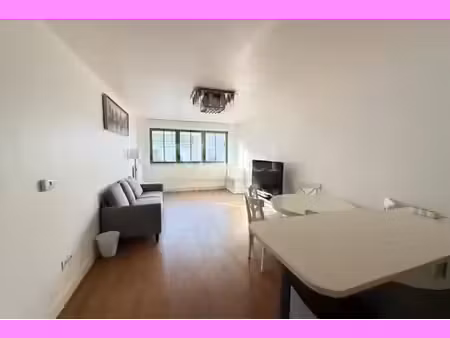 appartement de luxe de 3 chambres en location à puteaux  île-de-france