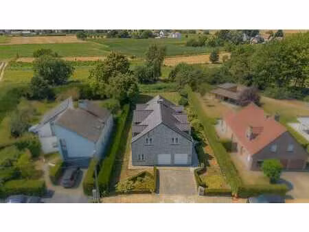 super gelegen villa op 9 are 16 ca