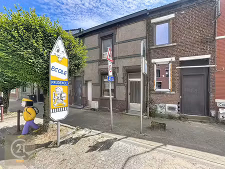 maison 2 ch à rénover idéal pour une famille avec jardin