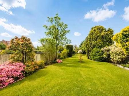 belle maison 3 chambres avec grand garage et grand jardin