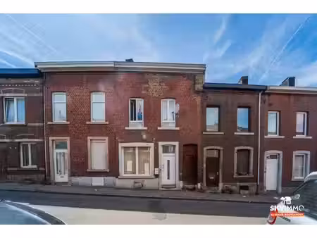 maison 4 chambres - 2 sdb - terrasse - peb d - seraing