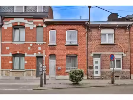 charmante maison de ville avec jardin – a rénover