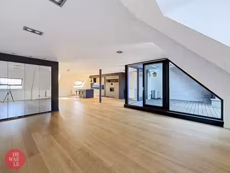 bel appartement en duplex aux allures de loft à malines