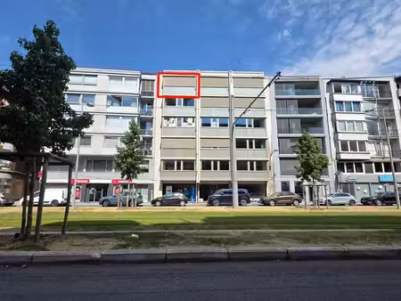 hypercentre - appartement 2 ch.+ terr.+ cave