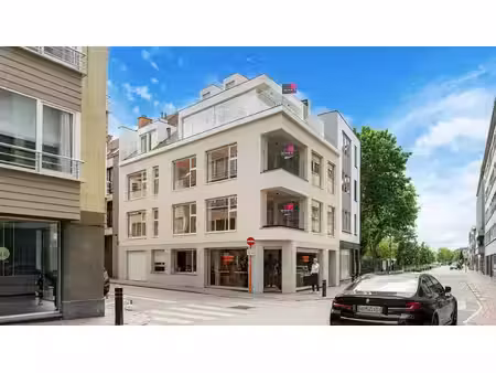 un magnifique duplex/penthouse avec une superbe terrasse ...