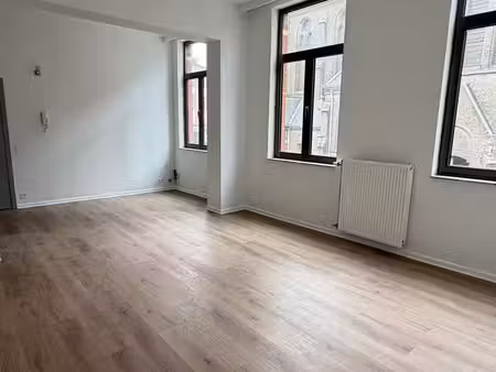 huart hamoir - bel appt 1ch + bur +/- 82m²