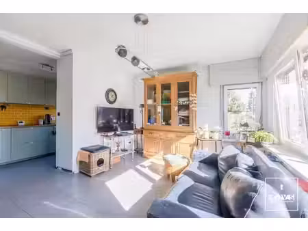 gelijkvloers appartement in groene omgeving zonder renova...