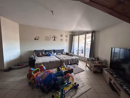 location appartement 3 pièces 75 m² à thurins (69510)