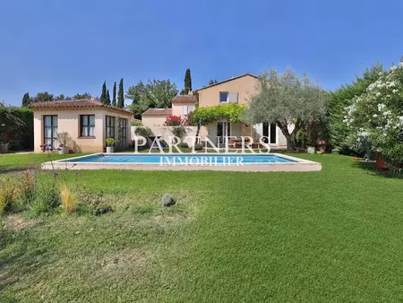 vente maison 5 pièces 131.78 m² à aix-en-provence (13090)  995 000 €