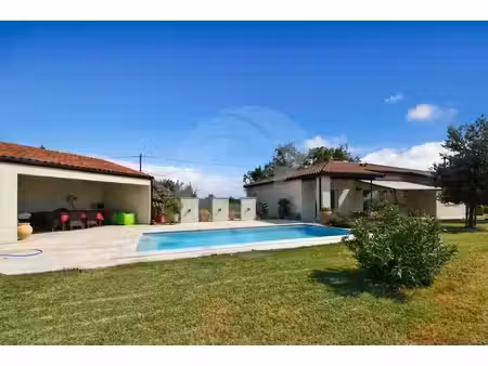 à vendre – montalzat – 344 500 €