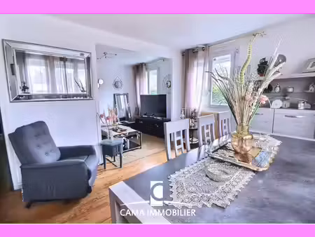 maison individuelle de 6 chambres sur un terrain de 389m2 da