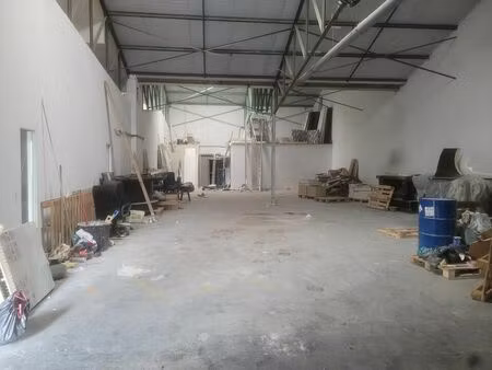 location entrepôt reyrieux 01600 370m²