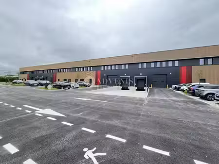 location entrepôt 1523m² à 6128m²