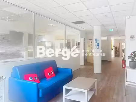 location bureaux 257 m²