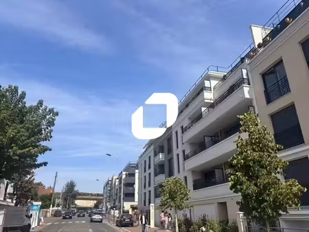 vente commerce saint cyr l ecole 78210 100m²