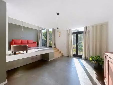 charmante maison une chambre avec jardin