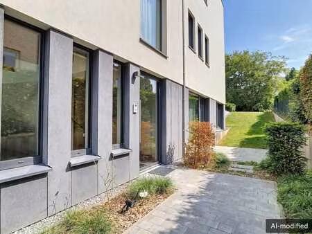 magnifique villa contemporaine proche du centre de waterloo