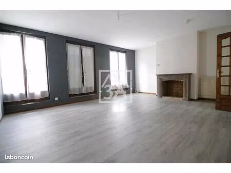 immeuble 10 pièces 204 m²