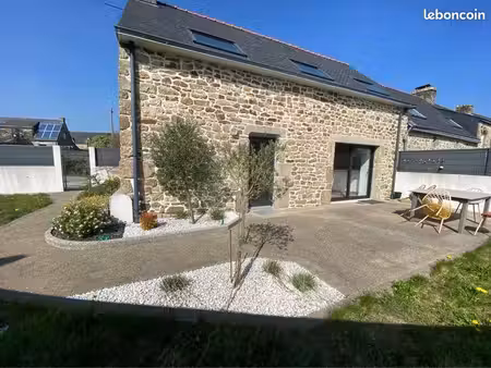 très belle maison en pierre rénovée