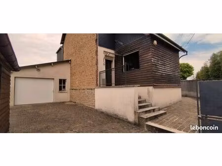 maison 115 m² – 4 chambres – jardin – 2 garages – centre-ville à pied – particulier