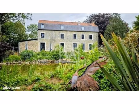maison 11 pièces 220 m²