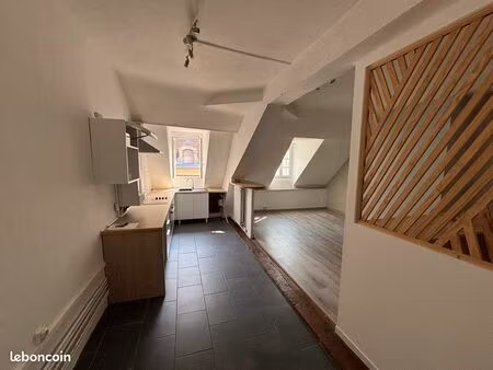 à louer – appartement t4 de 90 m² – centre-ville d’autun