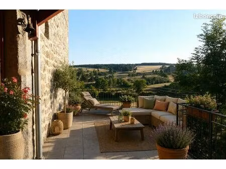f4  duplex vue sur le lac de naussac