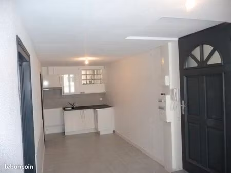 t2 rénové à neuf ville gozet