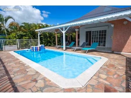 villa 4 pièces 120 m²