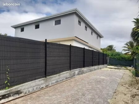 villa 4 pièces 95 m²