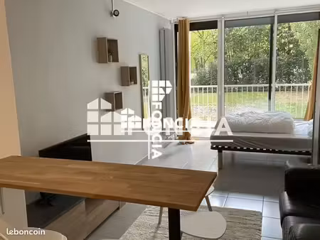 studio 1 pièce 26 m²