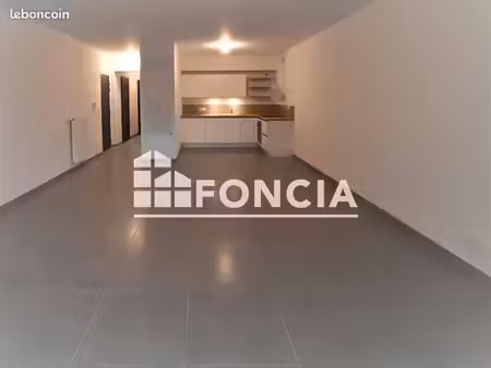 appartement 3 pièces 80 m²
