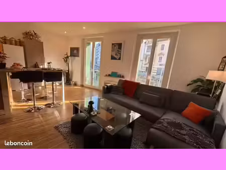 à louer – bel appartement meublé de 60 m² à évian-les-bains