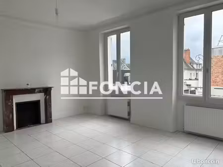 appartement 3 pièces 95 m²