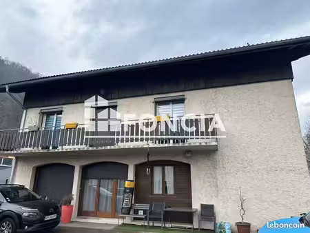 appartement 1 pièce 9 m²