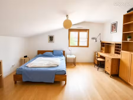 chambre meublée de 23 m² à louer chez l'habitant – montreuil (quartier villiers-barbusse)